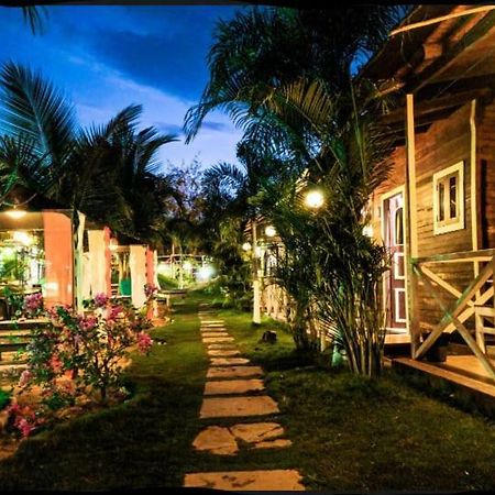 Boaty'S Beach Cottages Калангуте Екстериор снимка