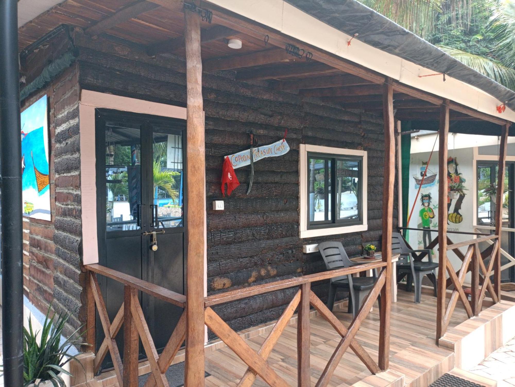 Boaty'S Beach Cottages Калангуте Екстериор снимка