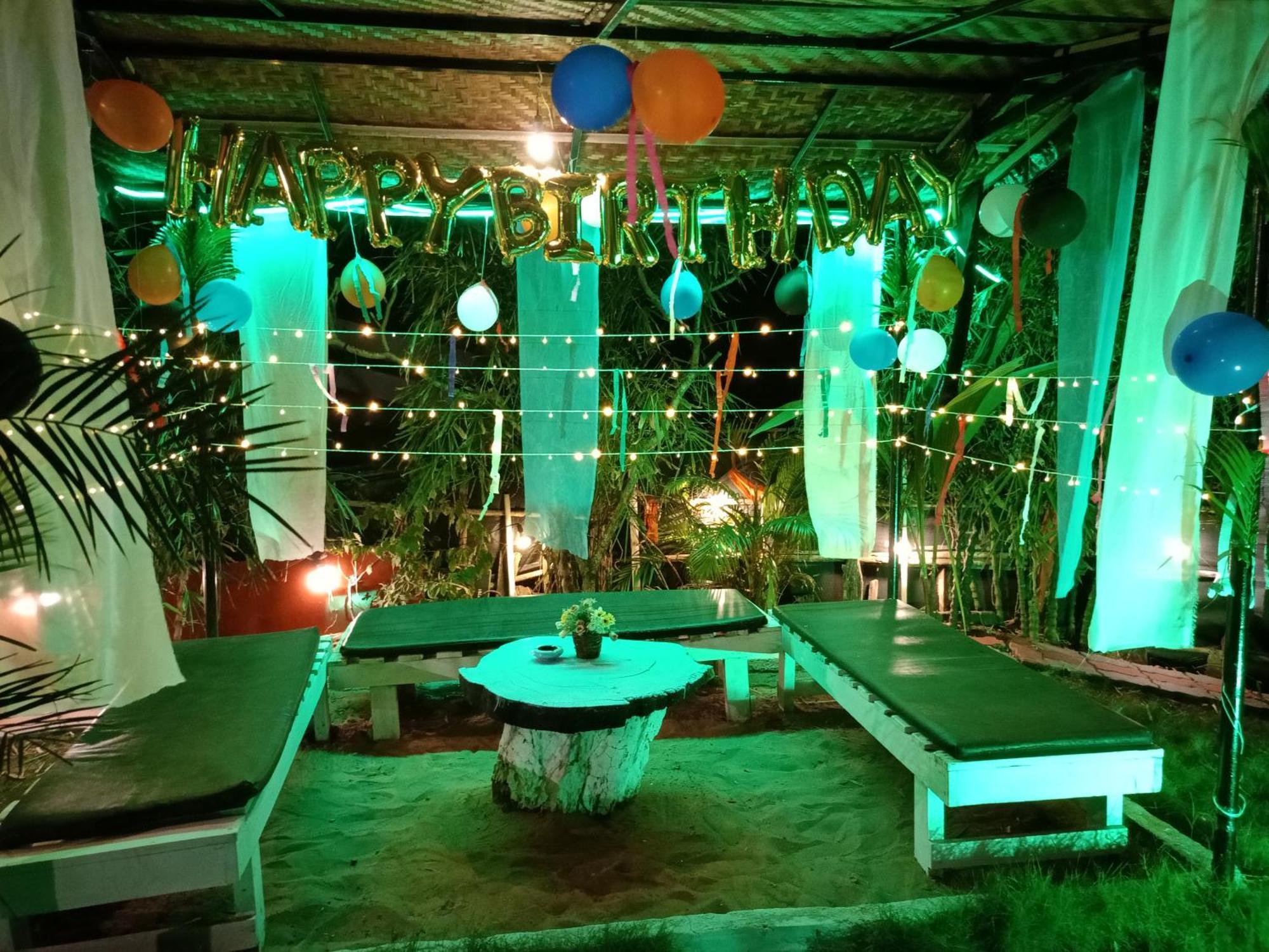 Boaty'S Beach Cottages Калангуте Екстериор снимка