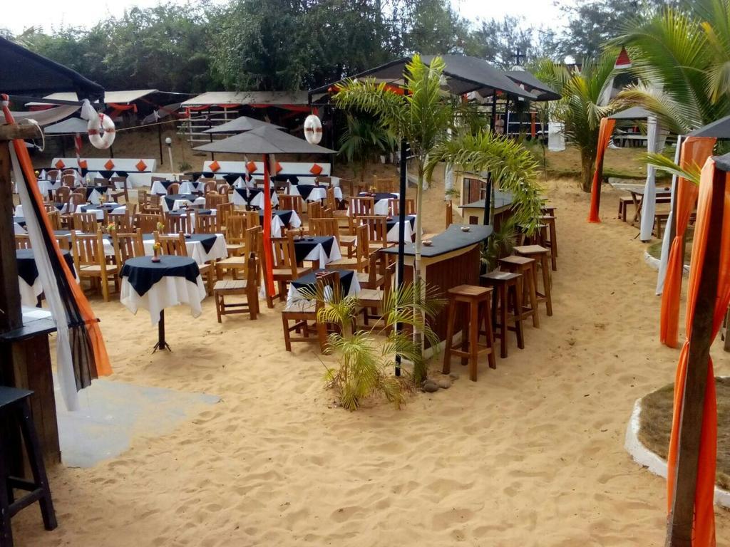 Boaty'S Beach Cottages Калангуте Екстериор снимка